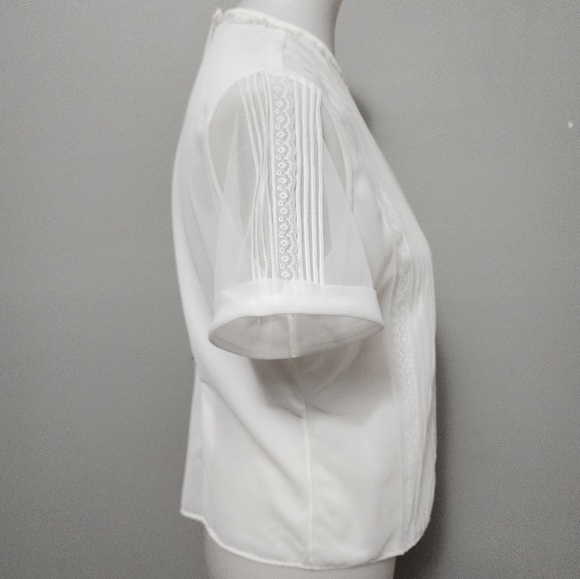 Vintage Pat MacKay 50s white pleated lace trim button back blouse size 36 - Picture 4 of 11